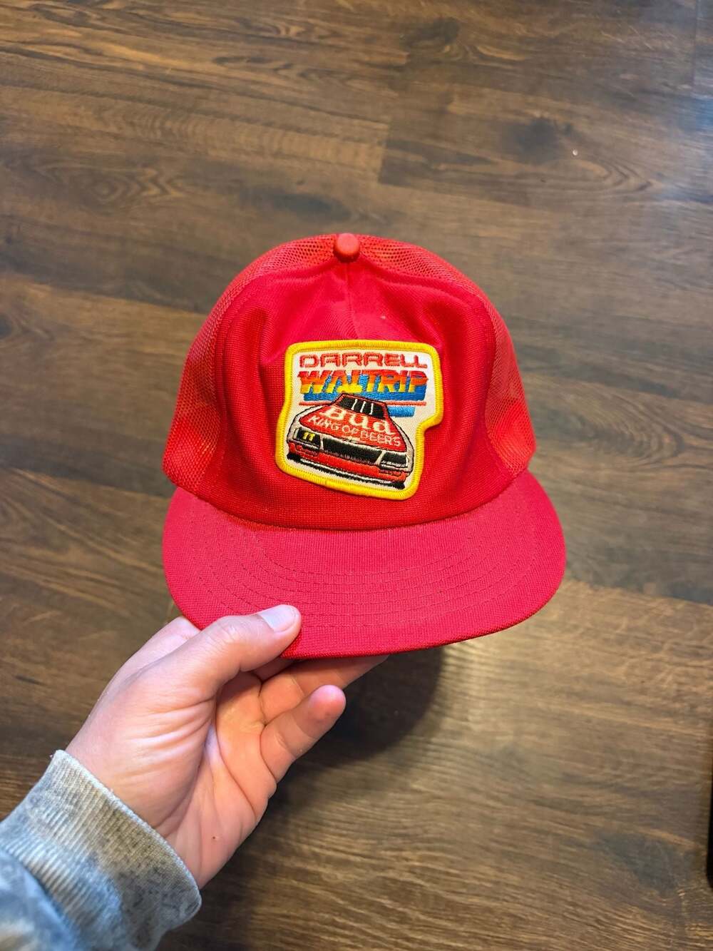 Vintage Challenger Caps Darrell Waltrip Budweiser #11 NASCAR Trucker Hat Snapbac